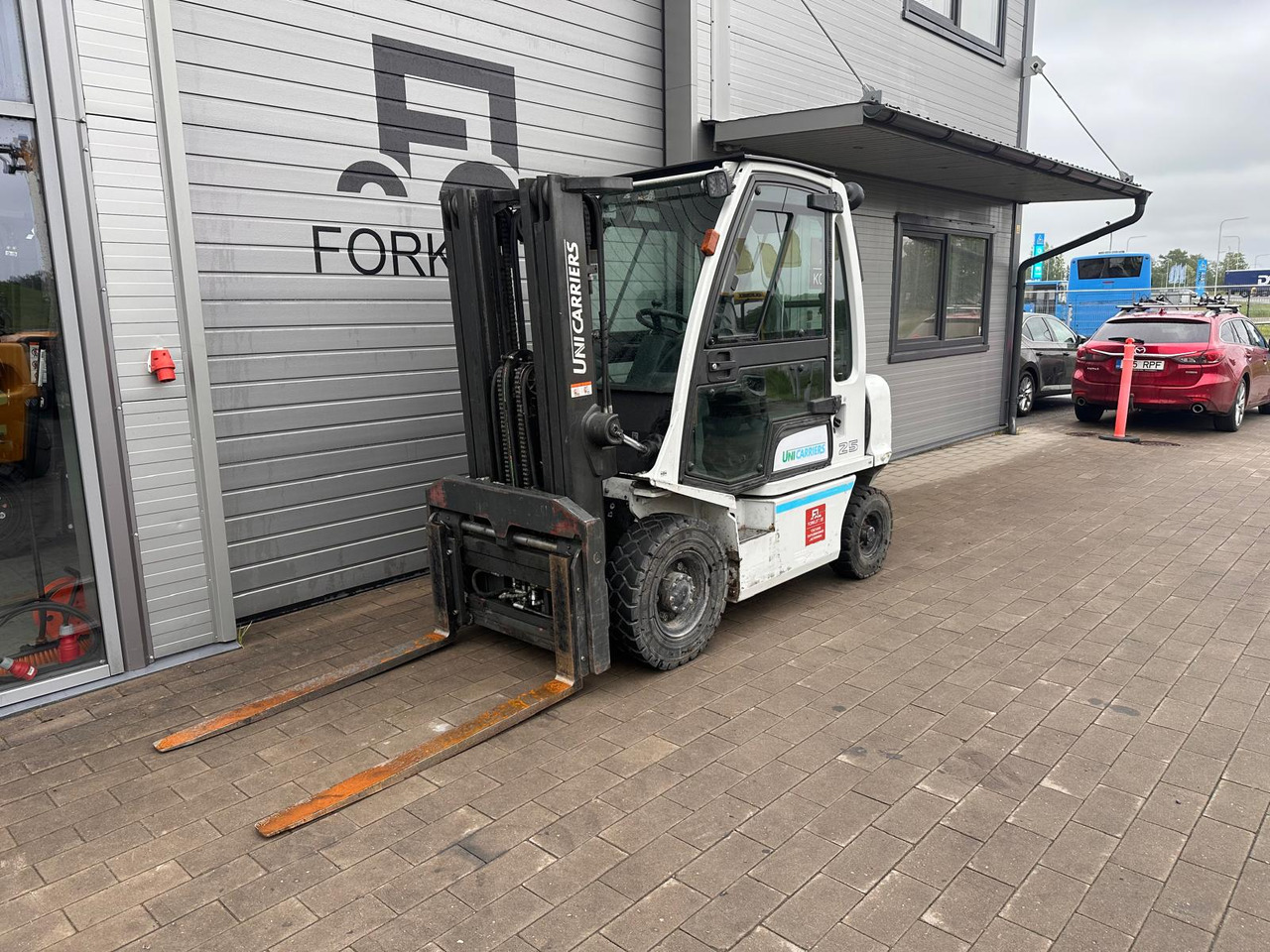 Unicarriers Y1D2A25Q - Carretilla elevadora diésel: foto 1 Unicarriers Y1D2A25Q - Carretilla elevadora diésel: foto 1