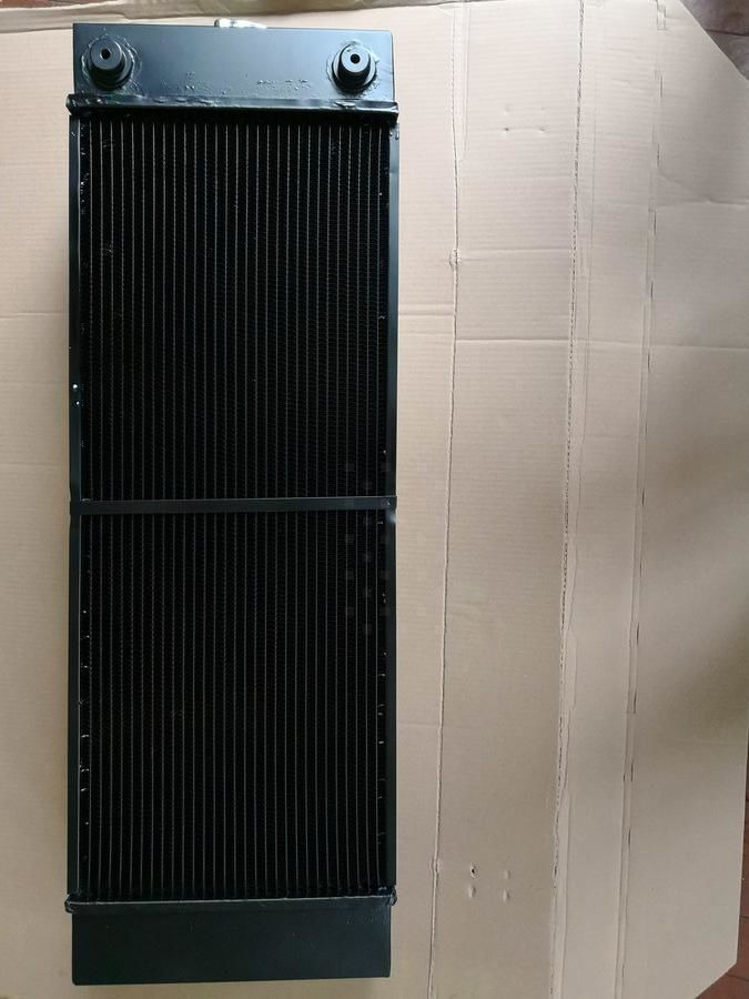 RADIATORE KOMATSU WA200 WA200PZ WA250 WA250PZ - Radiador: foto 1 RADIATORE KOMATSU WA200 WA200PZ WA250 WA250PZ - Radiador: foto 1