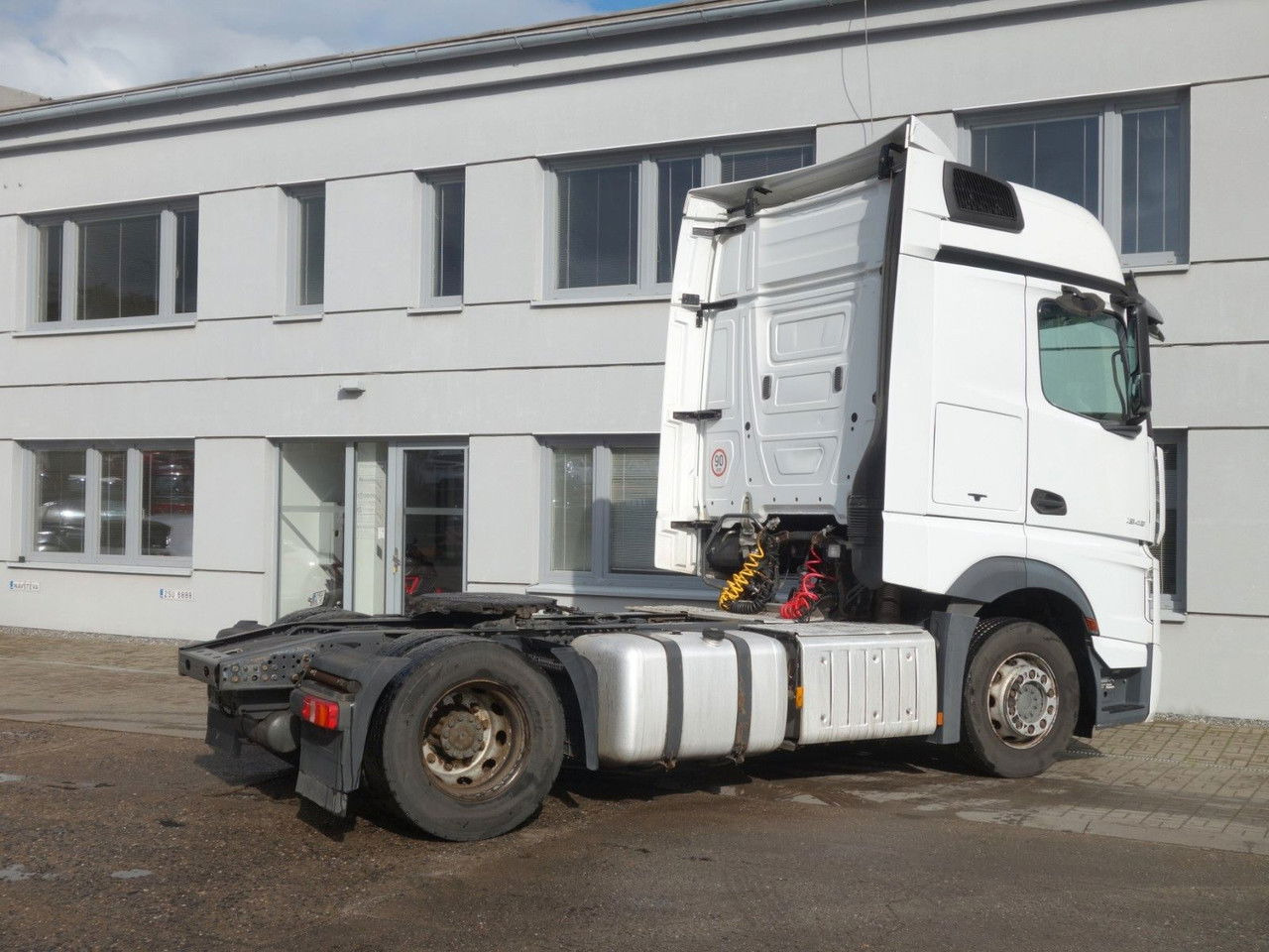 Mercedes-Benz Actros 1845 LS SD, Giga Space - Cabeza tractora: foto 4 Mercedes-Benz Actros 1845 LS SD, Giga Space - Cabeza tractora: foto 4