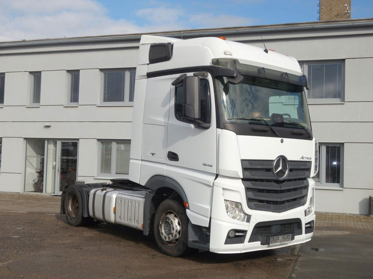Mercedes-Benz Actros 1845 LS SD, Giga Space - Cabeza tractora: foto 2 Mercedes-Benz Actros 1845 LS SD, Giga Space - Cabeza tractora: foto 2