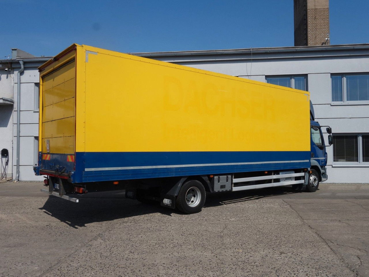 DAF LF 220 14 t - Camión caja cerrada: foto 5 DAF LF 220 14 t - Camión caja cerrada: foto 5