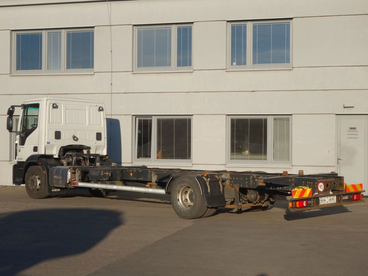 Iveco EuroCargo 150 150E 250 Wechselfahrgestel, BDFl - Camión portacontenedore/ Intercambiable: foto 4 Iveco EuroCargo 150 150E 250 Wechselfahrgestel, BDFl - Camión portacontenedore/ Intercambiable: foto 4