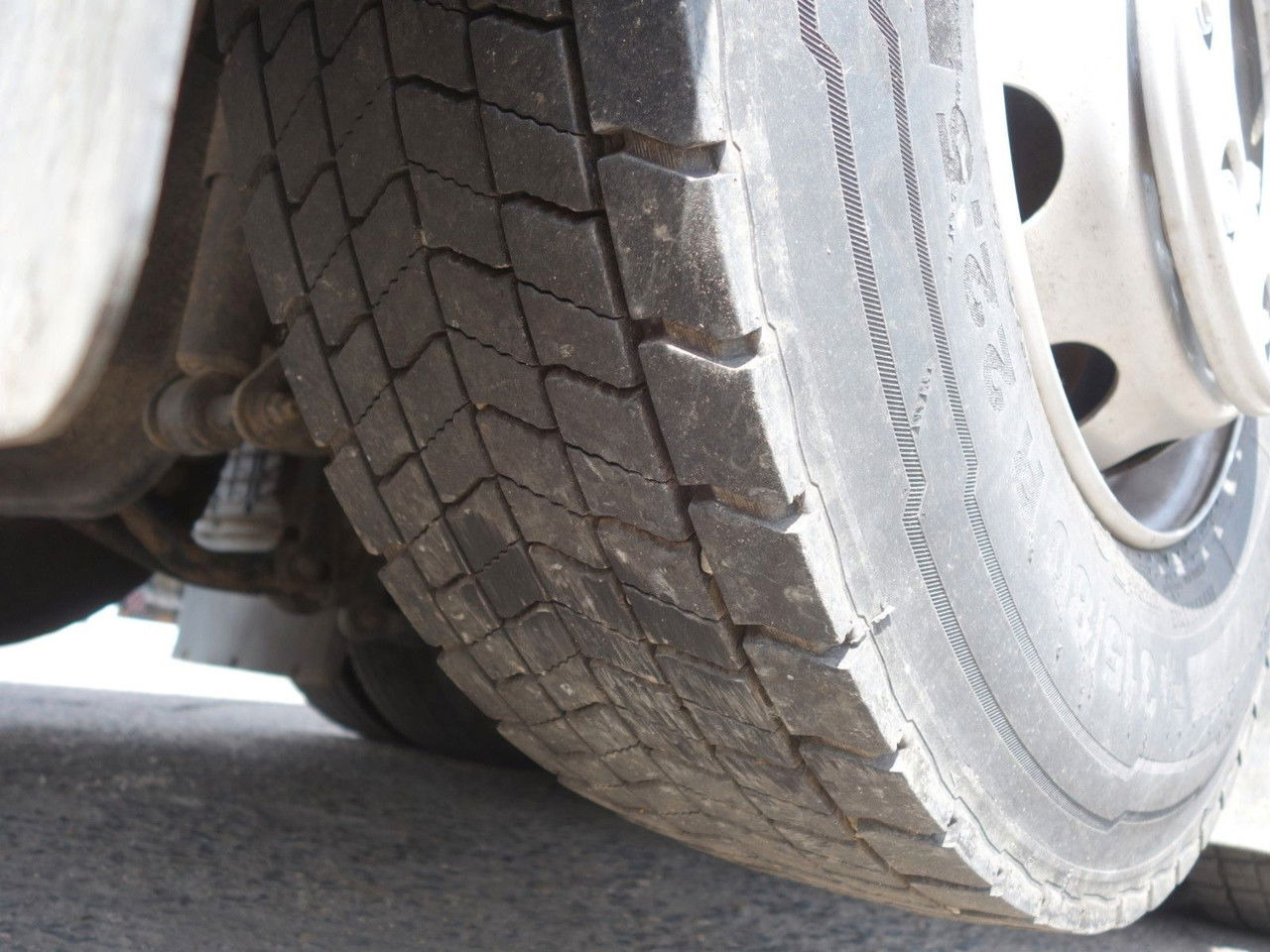 Camión grúa MAN TGS 26.360 FG 6x2 mit Fassi F210C: foto 11 Camión grúa MAN TGS 26.360 FG 6x2 mit Fassi F210C: foto 11