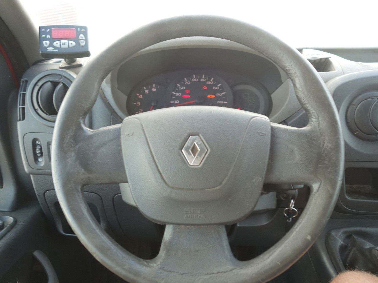 Leasing de  Renault Master mit Carrier bis -20 Renault Master mit Carrier bis -20: foto 14