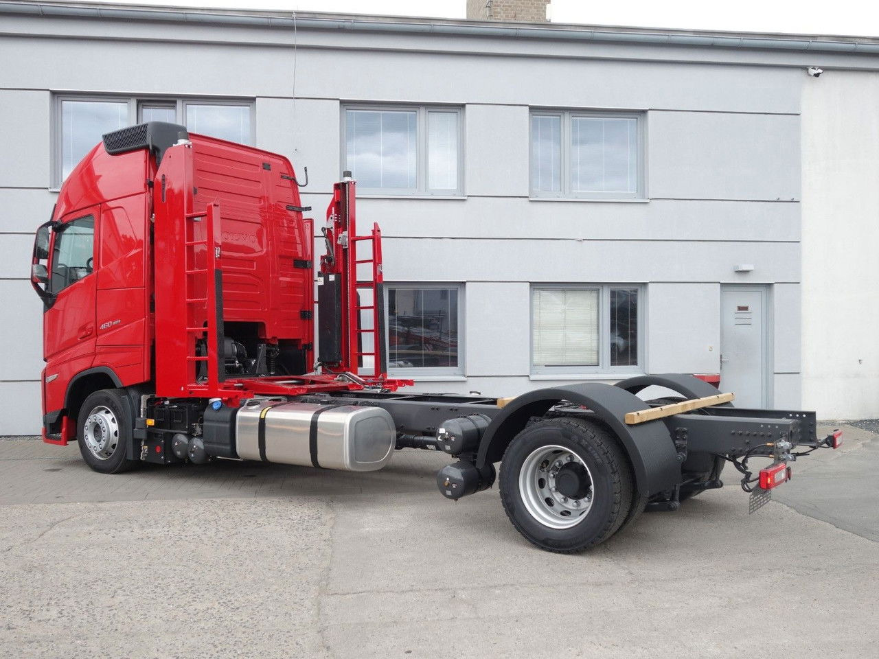 Volvo FH 13 XL 460 TC Neue fur Kassbohrer - Camión portavehículos: foto 5 Volvo FH 13 XL 460 TC Neue fur Kassbohrer - Camión portavehículos: foto 5