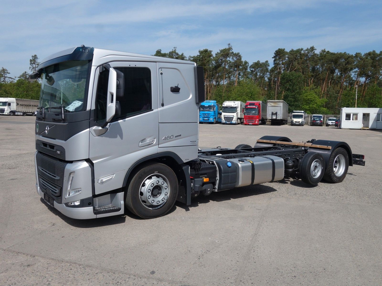 Volvo FM13 460 6x2 Neue RTO , Kassbohrer, Rolfo, Rimo - Camión chasis: foto 2 Volvo FM13 460 6x2 Neue RTO , Kassbohrer, Rolfo, Rimo - Camión chasis: foto 2