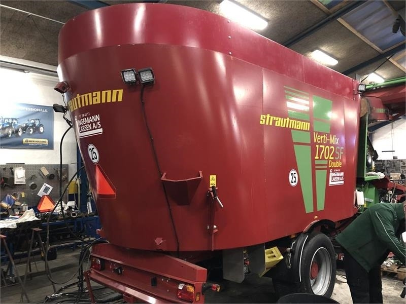 Strautmann Verti-Mix SF1702 Selvkørende blander - Desensiladora: foto 2 Strautmann Verti-Mix SF1702 Selvkørende blander - Desensiladora: foto 2