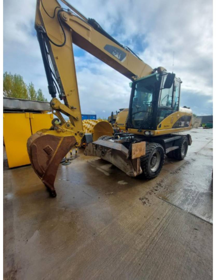 CAT M315D - Excavadora de ruedas: foto 1 CAT M315D - Excavadora de ruedas: foto 1