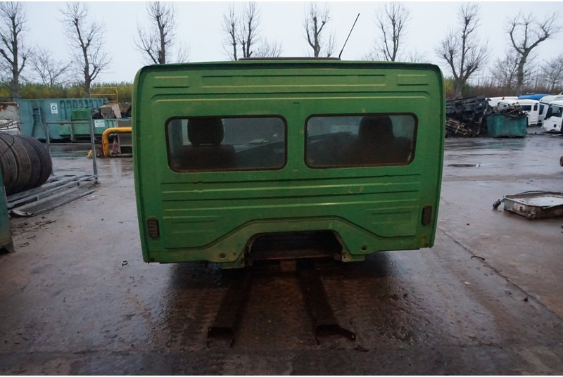 Mercedes-Benz ATEGO F07 KORT RECHTS STUUR 972 890 25 200671 - Cabina e interior para Camión: foto 4 Mercedes-Benz ATEGO F07 KORT RECHTS STUUR 972 890 25 200671 - Cabina e interior para Camión: foto 4