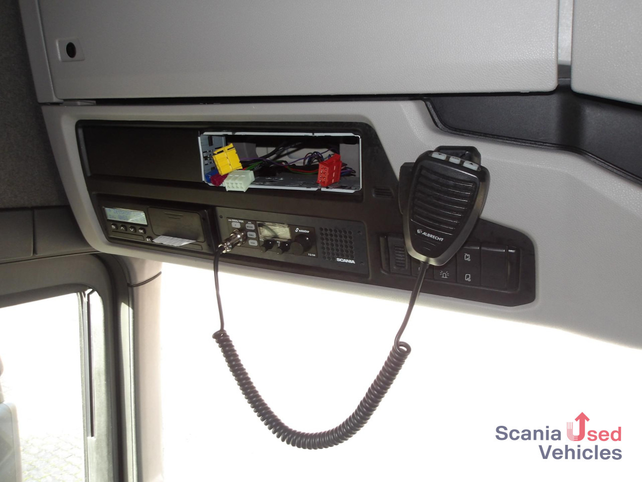 SCANIA R 460 NA - HYDRAULIK - ACC - HIGHLINE - ADR AT - Cabeza tractora: foto 2 SCANIA R 460 NA - HYDRAULIK - ACC - HIGHLINE - ADR AT - Cabeza tractora: foto 2