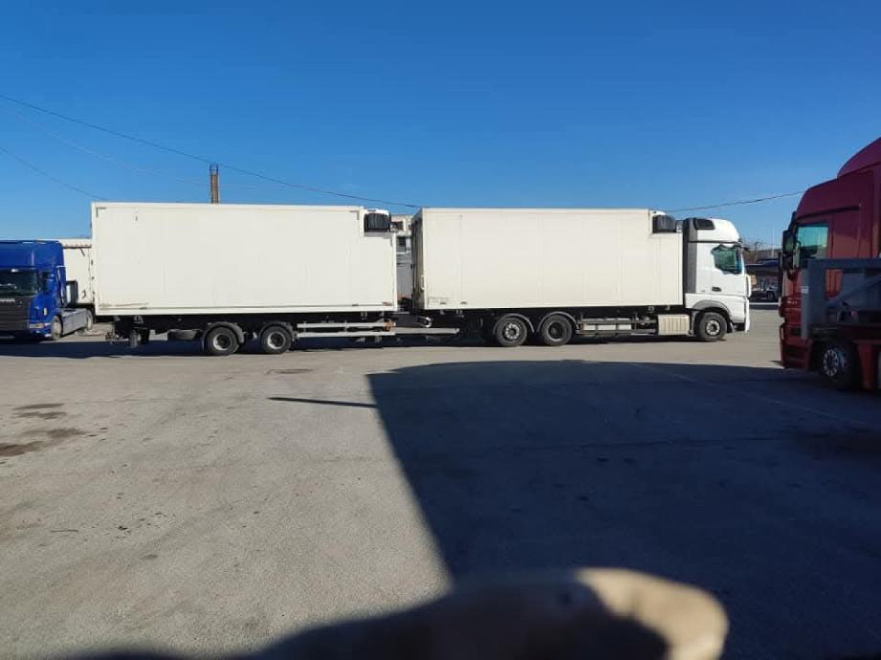 MERCEDES-BENZ Actros 25.480 - Furgoneta frigorifica: foto 3 MERCEDES-BENZ Actros 25.480 - Furgoneta frigorifica: foto 3