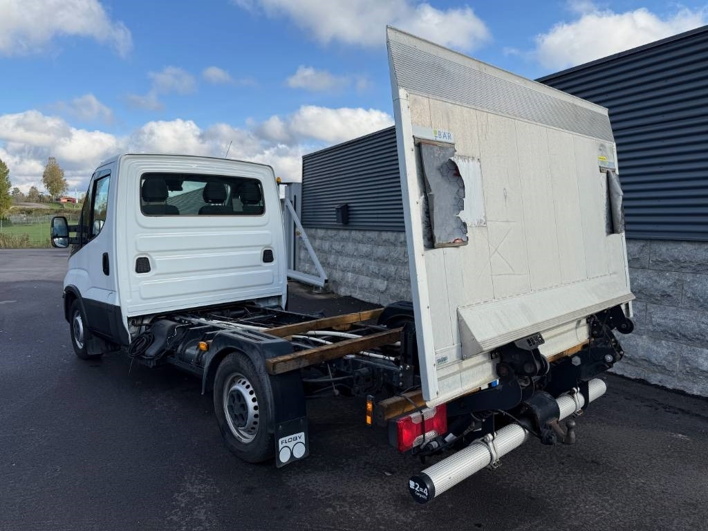 Iveco Daily 35 - NP Hi - Matic  - Furgón: foto 4 Iveco Daily 35 - NP Hi - Matic  - Furgón: foto 4