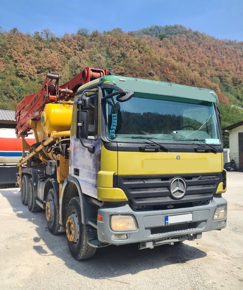 Mercedes-Benz Actros 4141B 8x4, MP2, CIFA 28m Magnum - Camión bomba de hormigón: foto 1 Mercedes-Benz Actros 4141B 8x4, MP2, CIFA 28m Magnum - Camión bomba de hormigón: foto 1