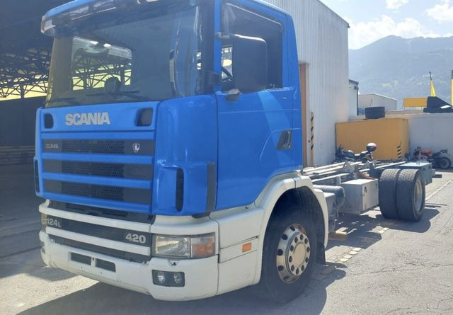 Scania R124LB 420 4x2, Euro 3 - Camión chasis: foto 3 Scania R124LB 420 4x2, Euro 3 - Camión chasis: foto 3