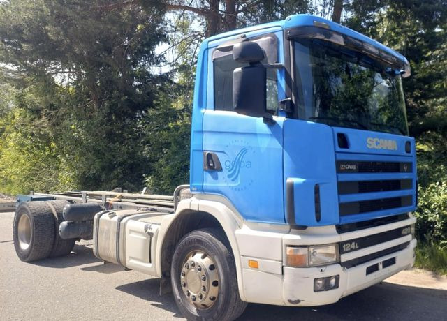 Scania R124LB 420 4x2, Euro 3 - Camión chasis: foto 1 Scania R124LB 420 4x2, Euro 3 - Camión chasis: foto 1