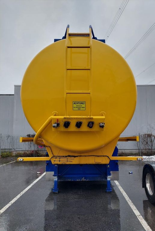 Schwarzmüller Schwingenschlögel,ADR,Diesel/Benzin, 5 Kammern Schwarzmüller Schwingenschlögel,ADR,Diesel/Benzin, 5 Kammern - Semirremolque cisterna: foto 4 Schwarzmüller Schwingenschlögel,ADR,Diesel/Benzin, 5 Kammern Schwarzmüller Schwingenschlögel,ADR,Diesel/Benzin, 5 Kammern - Semirremolque cisterna: foto 4