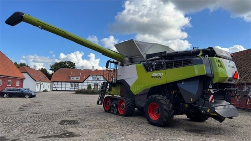 Claas Lexion 8800TT 8800 TT, m. meget udstyr - Cosechadora de granos: foto 3 Claas Lexion 8800TT 8800 TT, m. meget udstyr - Cosechadora de granos: foto 3