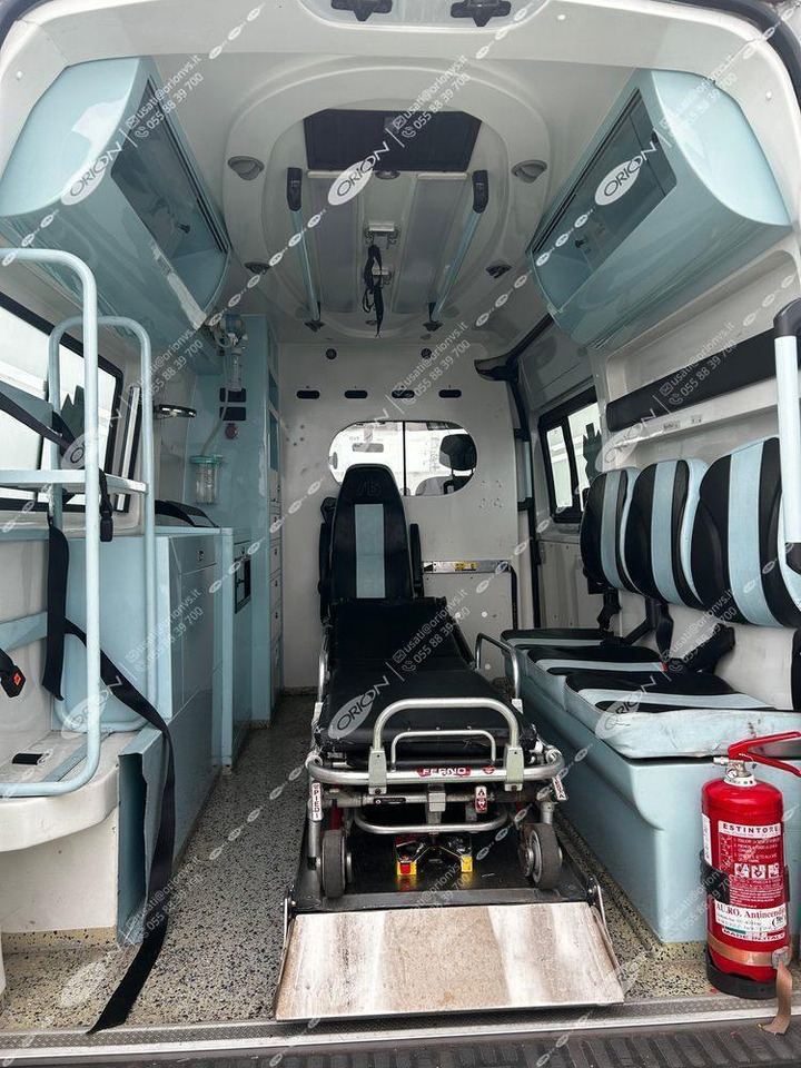 ORION Renault Master - Ambulancia: foto 5 ORION Renault Master - Ambulancia: foto 5