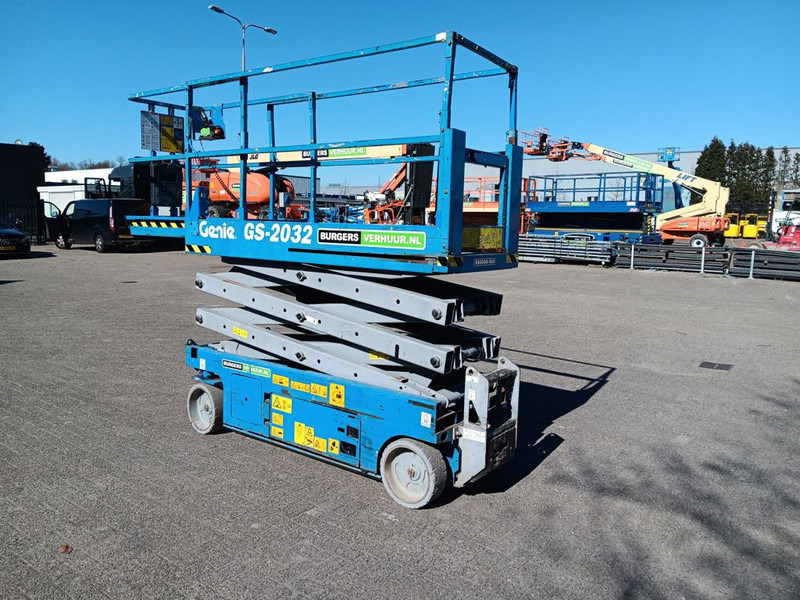 Genie GS2032 - Plataforma de tijeras: foto 1 Genie GS2032 - Plataforma de tijeras: foto 1