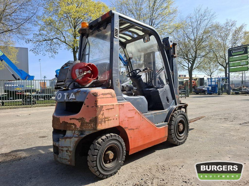 Toyota 02-8FGF20 - Carretilla elevadora de gas: foto 3 Toyota 02-8FGF20 - Carretilla elevadora de gas: foto 3