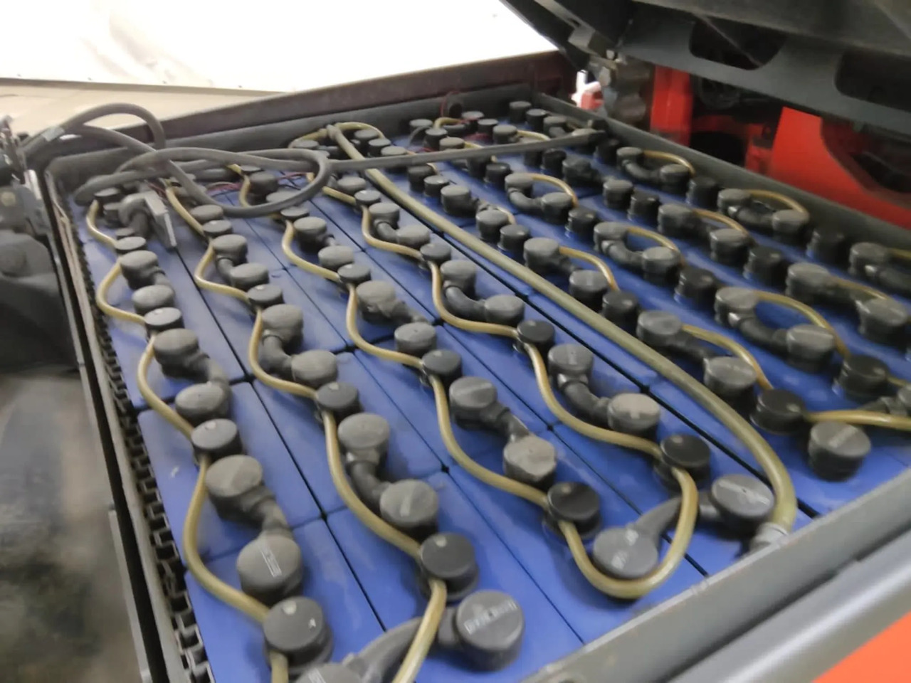 Linde E30L-01 - Carretilla elevadora eléctrica: foto 4 Linde E30L-01 - Carretilla elevadora eléctrica: foto 4