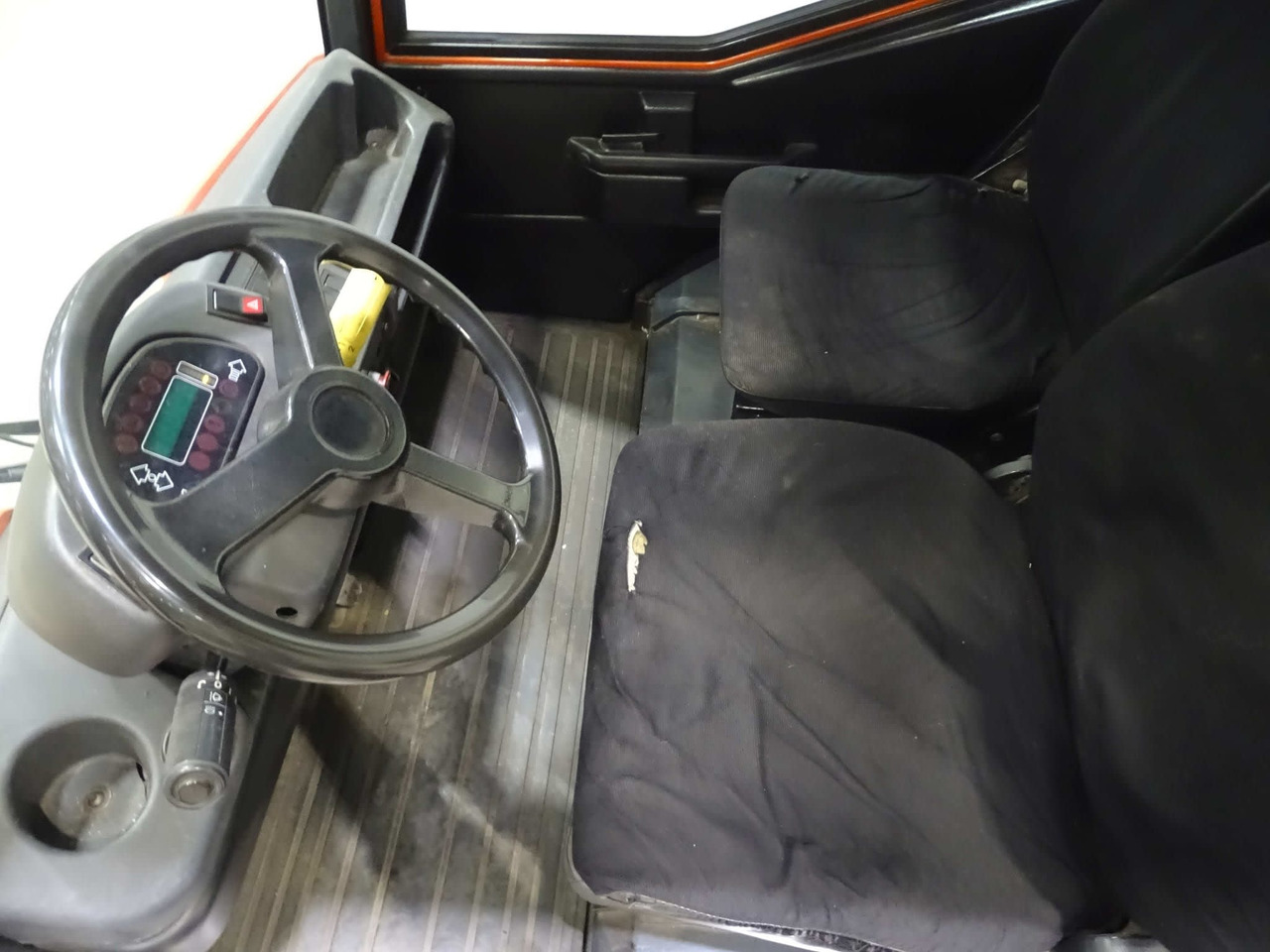 Linde P250 - Remolcadora: foto 3 Linde P250 - Remolcadora: foto 3