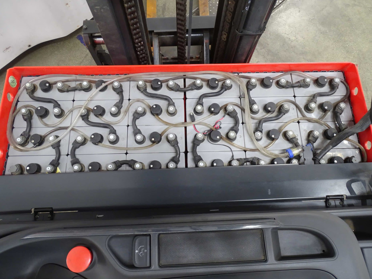 Linde R14HD - Retráctil: foto 5 Linde R14HD - Retráctil: foto 5