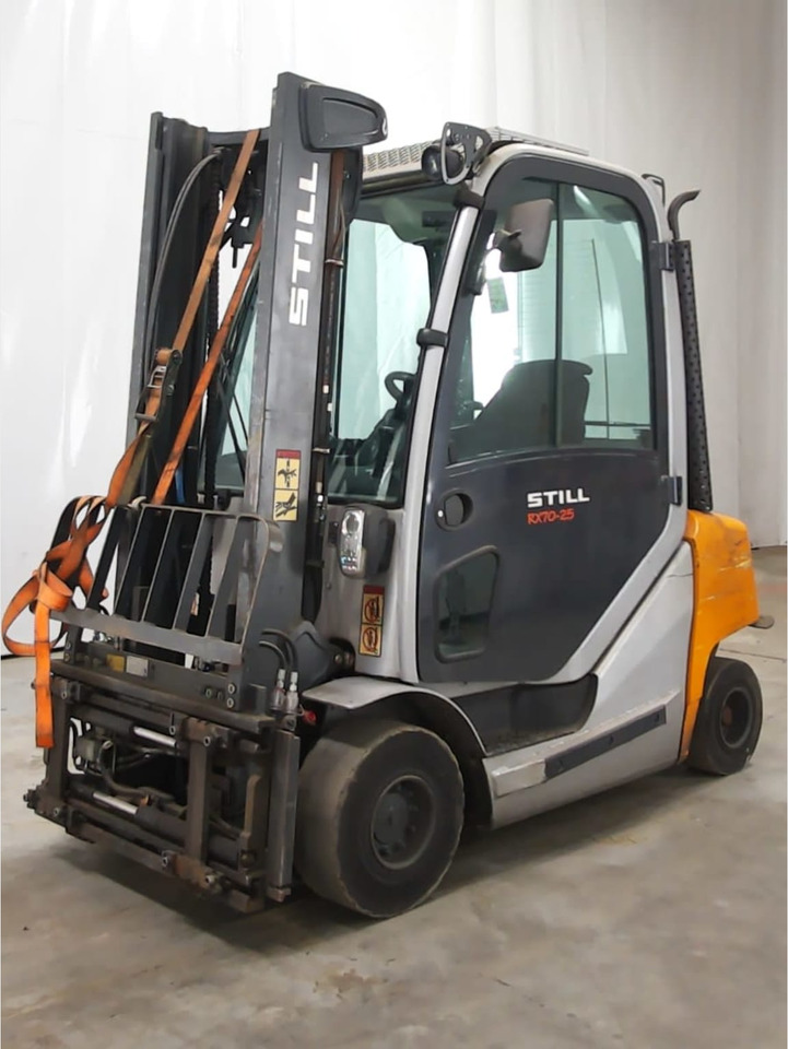 STILL RX70-25 - Carretilla elevadora diésel: foto 1 STILL RX70-25 - Carretilla elevadora diésel: foto 1