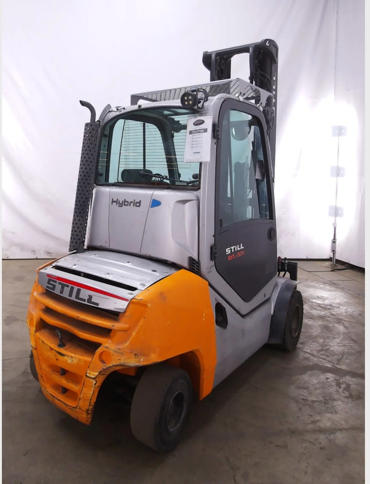 STILL RX70-30H - Carretilla elevadora diésel: foto 2 STILL RX70-30H - Carretilla elevadora diésel: foto 2