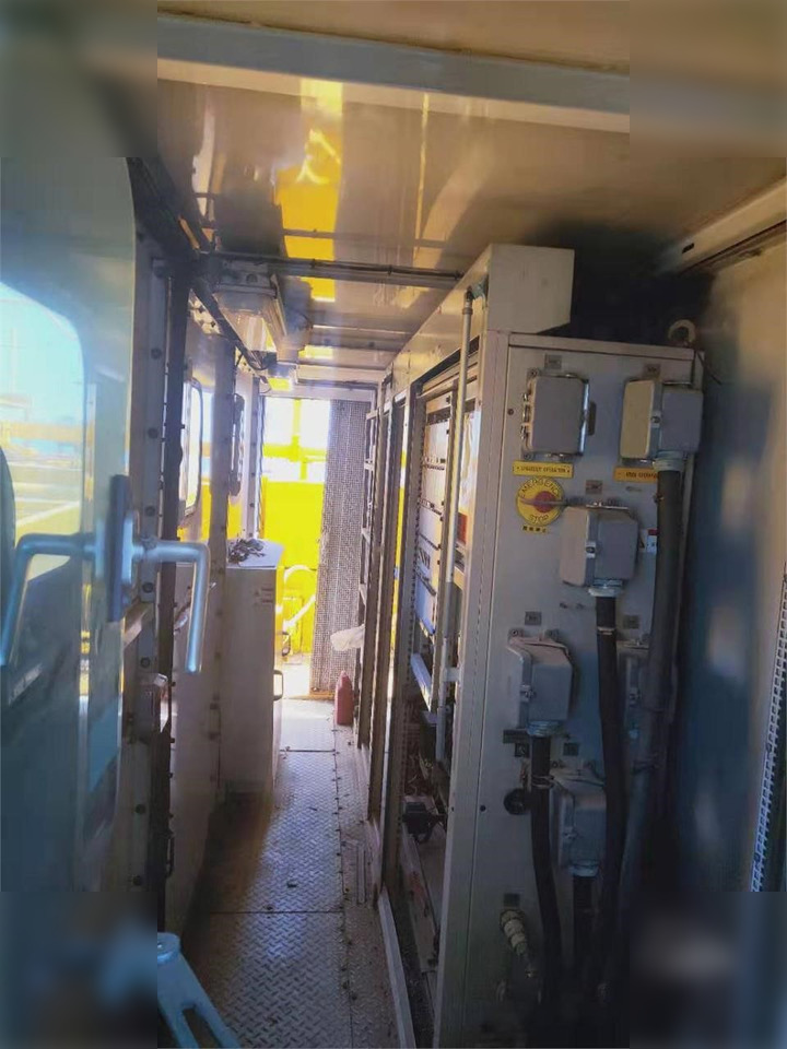 1994 LIEBHERR LHM1200HD - Grúa automontante: foto 4 1994 LIEBHERR LHM1200HD - Grúa automontante: foto 4