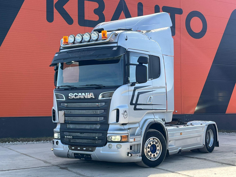 Scania R 560 4x2 CUSTOM INTERIOR - Cabeza tractora: foto 1 Scania R 560 4x2 CUSTOM INTERIOR - Cabeza tractora: foto 1