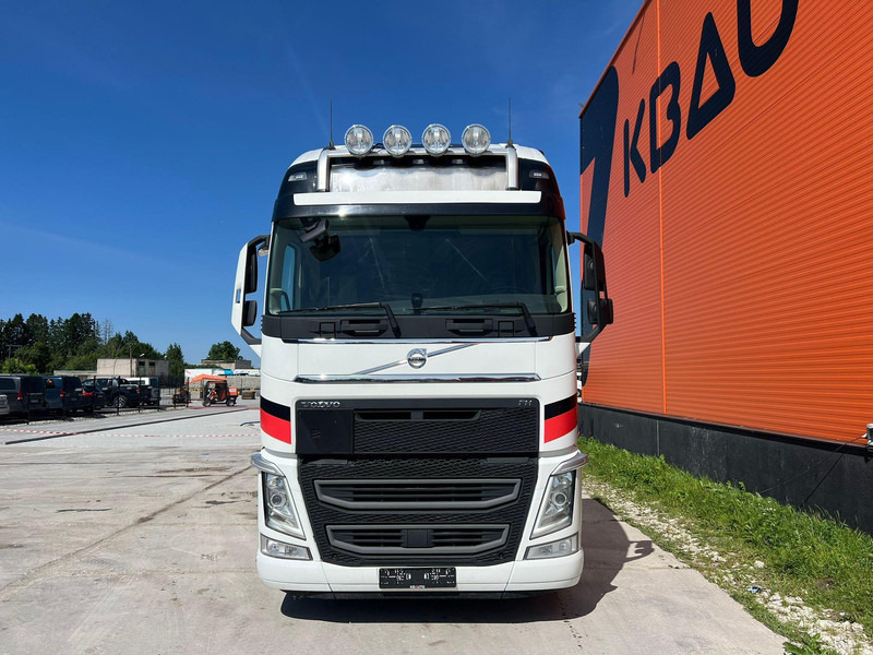 Volvo FH 540 6x2 GLOBE XL / ADR / RETARDER / DOUBLE BOGIE - Cabeza tractora: foto 2 Volvo FH 540 6x2 GLOBE XL / ADR / RETARDER / DOUBLE BOGIE - Cabeza tractora: foto 2