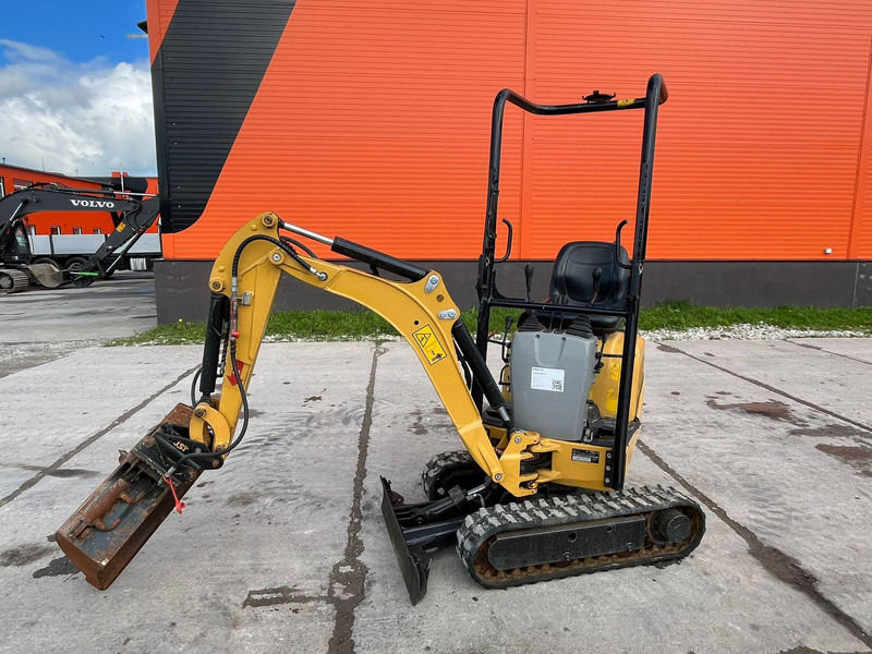 Caterpillar 300.9 D TILT / 3 BUCKETS - Miniexcavadora: foto 2 Caterpillar 300.9 D TILT / 3 BUCKETS - Miniexcavadora: foto 2