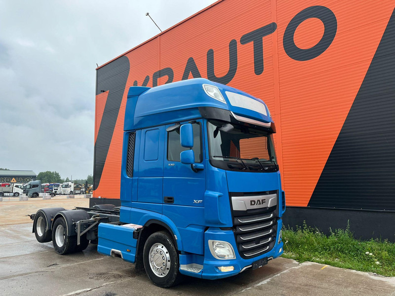 DAF XF 530 CHASSI L=5750 - Camión chasis: foto 3 DAF XF 530 CHASSI L=5750 - Camión chasis: foto 3