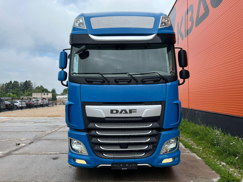 DAF XF 530 CHASSI L=5750 - Camión chasis: foto 2 DAF XF 530 CHASSI L=5750 - Camión chasis: foto 2