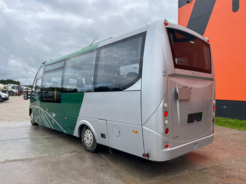 Iveco First 4x2 22 SEATS / AC / WEBASTO - Minibús, Furgoneta de pasajeros: foto 4 Iveco First 4x2 22 SEATS / AC / WEBASTO - Minibús, Furgoneta de pasajeros: foto 4