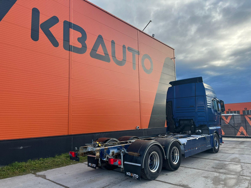 MAN TGX 33.560 6x4 CHASSIS L=6907 mm - Camión chasis: foto 5 MAN TGX 33.560 6x4 CHASSIS L=6907 mm - Camión chasis: foto 5