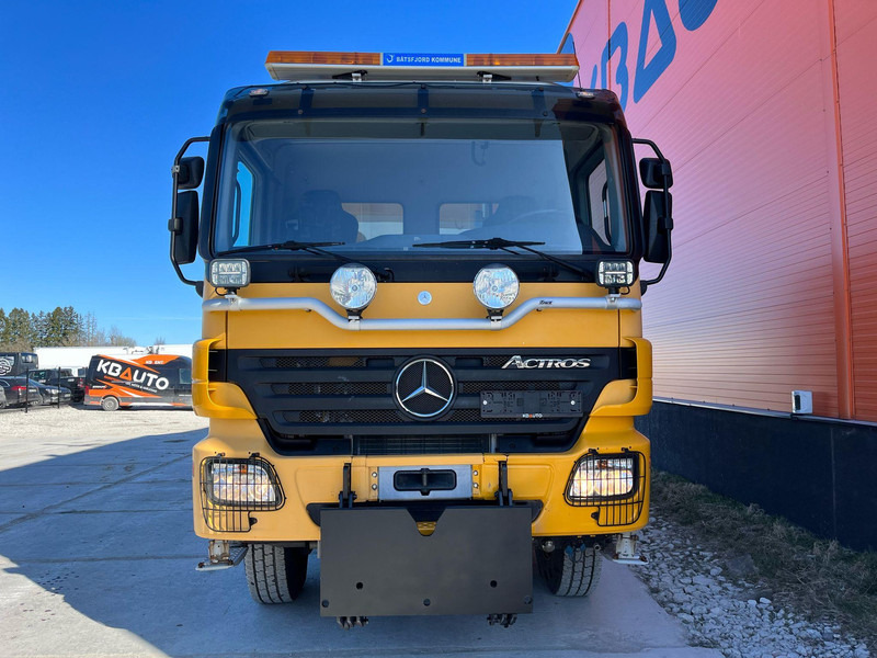 Mercedes-Benz Actros 1841 4x4 SNOW PLOW EQUIPMENT / UNDERBODY SCRAPER / BOX L=4495 mm - Camión volquete: foto 3 Mercedes-Benz Actros 1841 4x4 SNOW PLOW EQUIPMENT / UNDERBODY SCRAPER / BOX L=4495 mm - Camión volquete: foto 3