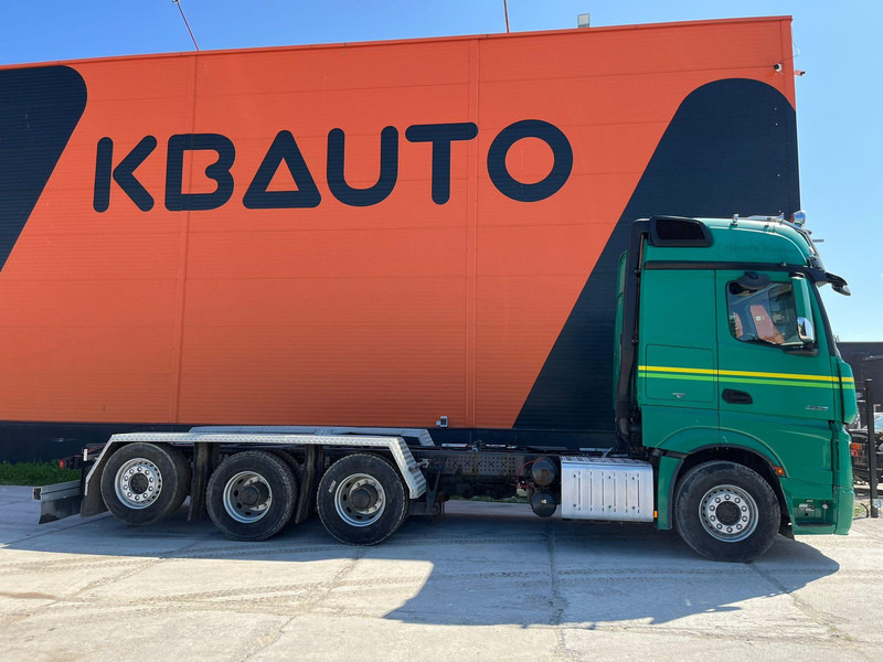 Mercedes-Benz Actros 3563 8x4*4 RETARDER / CHASSIS L=7358 mm - Camión chasis: foto 4 Mercedes-Benz Actros 3563 8x4*4 RETARDER / CHASSIS L=7358 mm - Camión chasis: foto 4