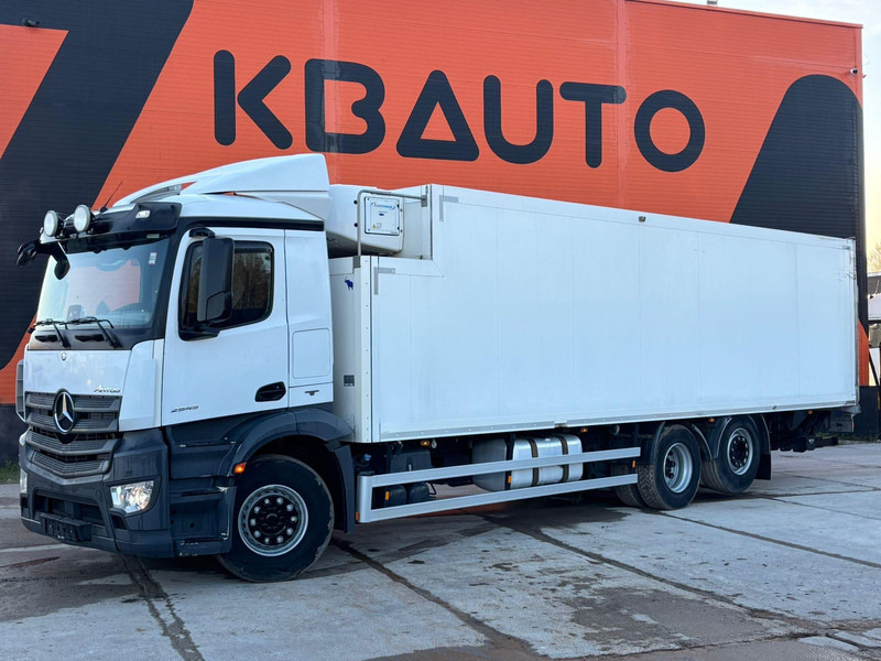 Mercedes-Benz Antos 2545 6x2*4 SUPRA 850 / BOX L=9489 mm / LOW MILEAGE ! - Camión frigorífico: foto 1 Mercedes-Benz Antos 2545 6x2*4 SUPRA 850 / BOX L=9489 mm / LOW MILEAGE ! - Camión frigorífico: foto 1