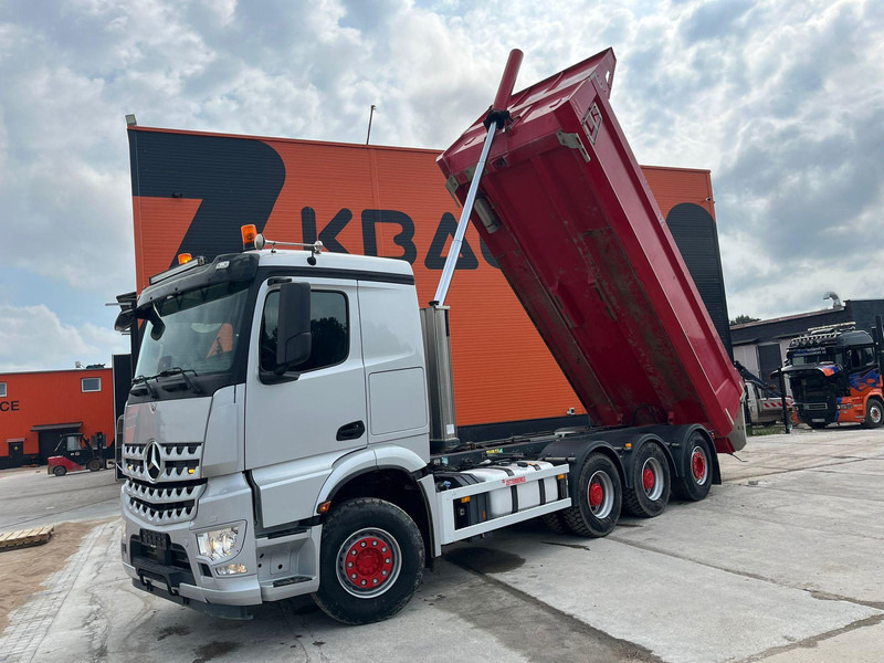 Mercedes-Benz Arocs 3253 8x4*4 RETARDER / BOX L=6176 mm - Camión volquete: foto 2 Mercedes-Benz Arocs 3253 8x4*4 RETARDER / BOX L=6176 mm - Camión volquete: foto 2