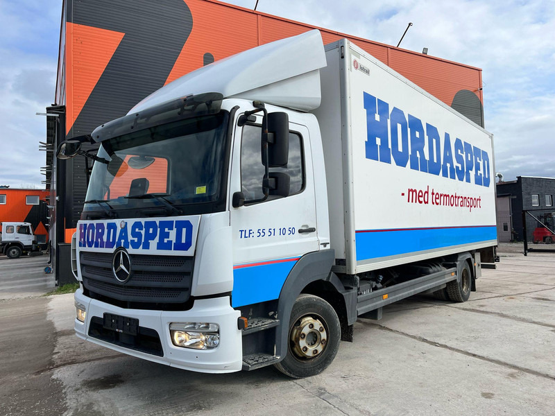 Mercedes-Benz Atego 1018 4x2 THERMOKING / BOX L=6477 mm - Camión frigorífico: foto 2 Mercedes-Benz Atego 1018 4x2 THERMOKING / BOX L=6477 mm - Camión frigorífico: foto 2