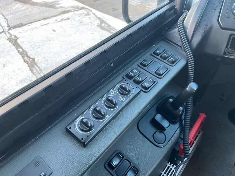 Leasing de Scania K 320 Citywide LE 4x2 40 SEATS / AC / AUXILIARY HEATER / WHEELCHAIR RAMP Scania K 320 Citywide LE 4x2 40 SEATS / AC / AUXILIARY HEATER / WHEELCHAIR RAMP: foto 14 Leasing de Scania K 320 Citywide LE 4x2 40 SEATS / AC / AUXILIARY HEATER / WHEELCHAIR RAMP Scania K 320 Citywide LE 4x2 40 SEATS / AC / AUXILIARY HEATER / WHEELCHAIR RAMP: foto 14