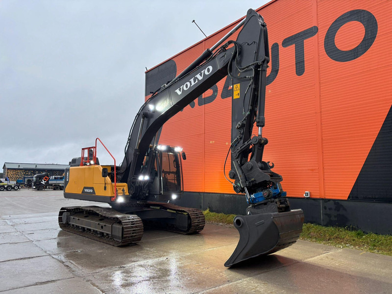 Volvo EC 220 EL ROTOTILT / CENTRAL LUBRICATION / AC / WEBASTO - Excavadora de cadenas: foto 4 Volvo EC 220 EL ROTOTILT / CENTRAL LUBRICATION / AC / WEBASTO - Excavadora de cadenas: foto 4