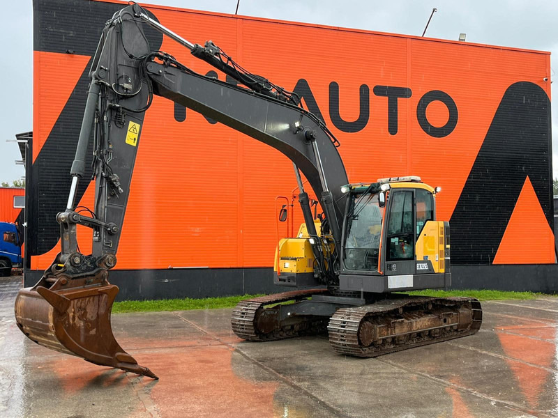 Volvo ECR 235 E CENTRAL LUBRICATION / AC - Excavadora de cadenas: foto 1 Volvo ECR 235 E CENTRAL LUBRICATION / AC - Excavadora de cadenas: foto 1