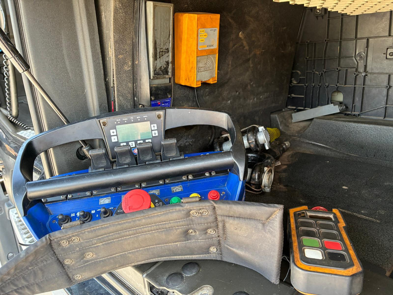 Leasing de Volvo FH 16 750 8x4 HMF2620K-5 / WINCH / PLATFORM L=7100 mm Volvo FH 16 750 8x4 HMF2620K-5 / WINCH / PLATFORM L=7100 mm: foto 13 Leasing de Volvo FH 16 750 8x4 HMF2620K-5 / WINCH / PLATFORM L=7100 mm Volvo FH 16 750 8x4 HMF2620K-5 / WINCH / PLATFORM L=7100 mm: foto 13