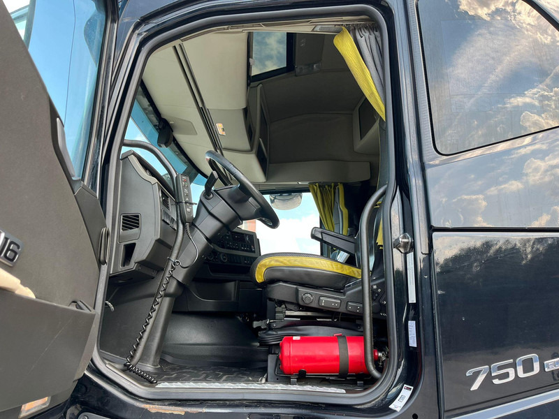 Leasing de Volvo FH 16 750 8x4 HMF2620K-5 / WINCH / PLATFORM L=7100 mm Volvo FH 16 750 8x4 HMF2620K-5 / WINCH / PLATFORM L=7100 mm: foto 20 Leasing de Volvo FH 16 750 8x4 HMF2620K-5 / WINCH / PLATFORM L=7100 mm Volvo FH 16 750 8x4 HMF2620K-5 / WINCH / PLATFORM L=7100 mm: foto 20