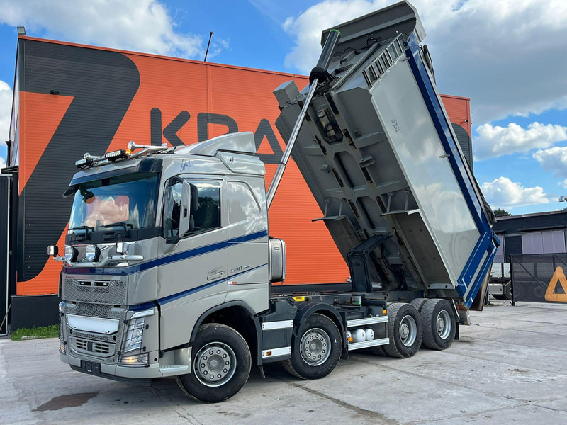 Volvo FH 540 8x4 HYDRAULIC TENT / RETARDER / TANDEM AXLE LIFT - Camión volquete: foto 2 Volvo FH 540 8x4 HYDRAULIC TENT / RETARDER / TANDEM AXLE LIFT - Camión volquete: foto 2