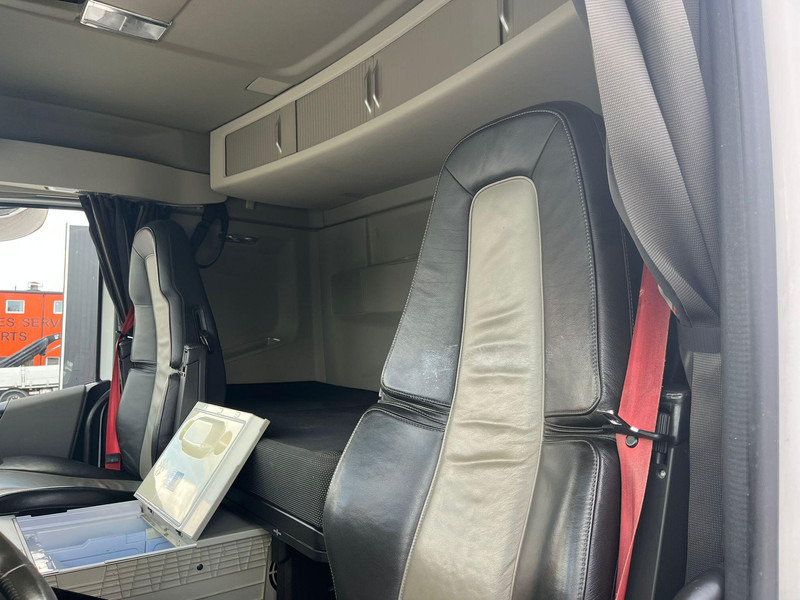 Camión volquete Volvo FH 540 8x4 RETARDER / TANDEM AXLE LIFT / BOX L=5501 mm: foto 19 Camión volquete Volvo FH 540 8x4 RETARDER / TANDEM AXLE LIFT / BOX L=5501 mm: foto 19