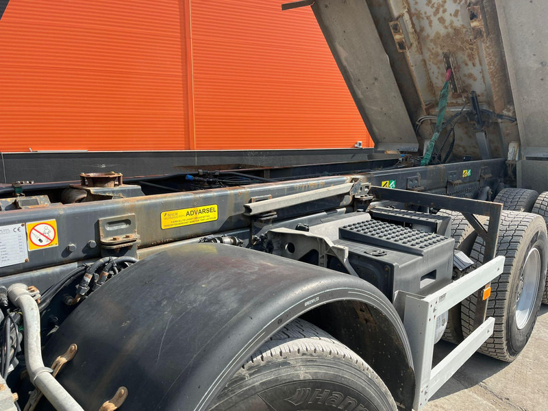 Camión volquete Volvo FH 540 8x4 RETARDER / TANDEM AXLE LIFT / BOX L=5501 mm: foto 14 Camión volquete Volvo FH 540 8x4 RETARDER / TANDEM AXLE LIFT / BOX L=5501 mm: foto 14